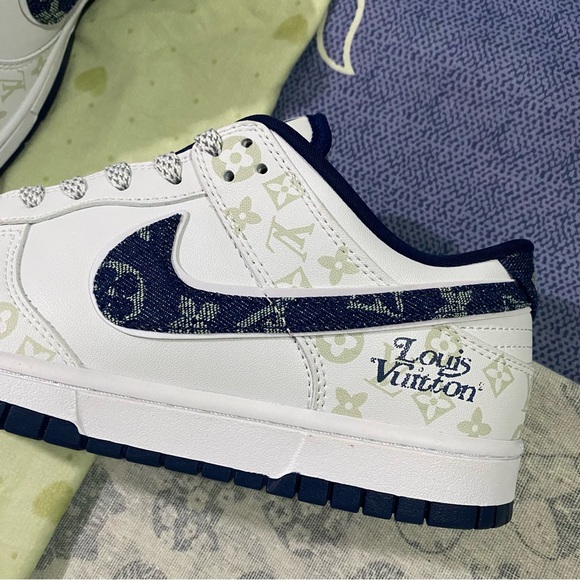 Nike Dunk Low x Louis Vuitton White and Blue Sneakers - Picture 12 of 14